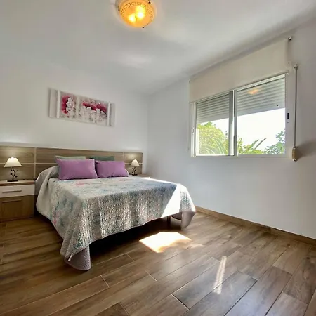 Shr042 Centrico Apartamento De Tres Habitaciones Nerja Buitenkant foto